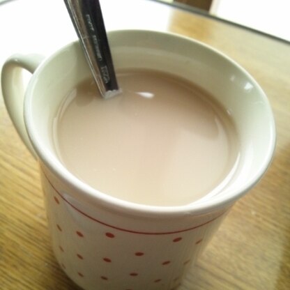 寝虎太郎さんのほうじ茶シリーズ、今日はきなこミルク♪
きな粉多めに、まぜまぜしながら美味しくいただきました。
ごちそうさまでした～♥